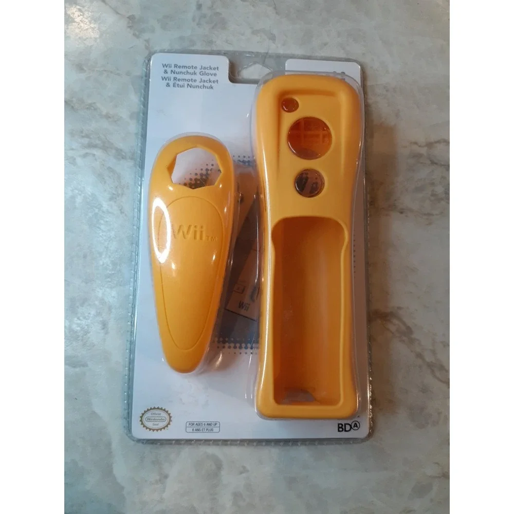 New - Nintendo Wii Glove Kit Yellow For Remote & Nunchuk
